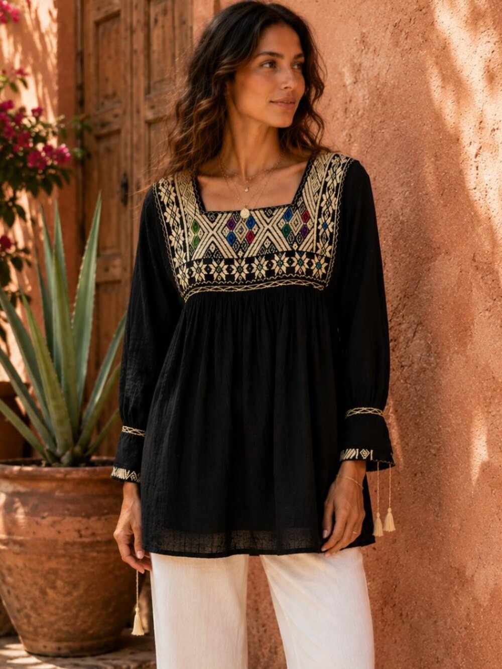 Santa Marguerite Embroidered Cotton Tunic Blouse Black Boho Folk S
